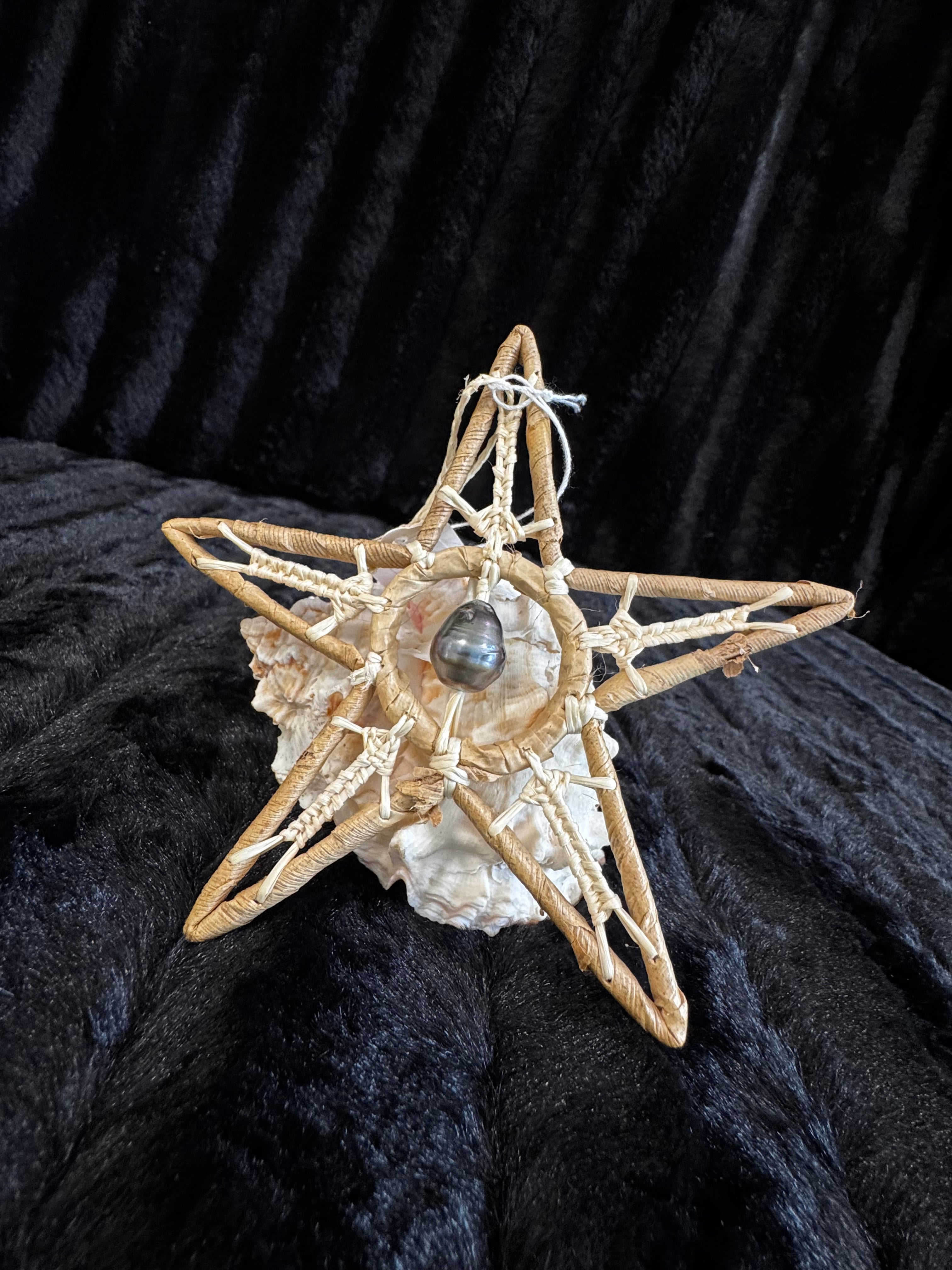 Star decor with fresh water Pearl
