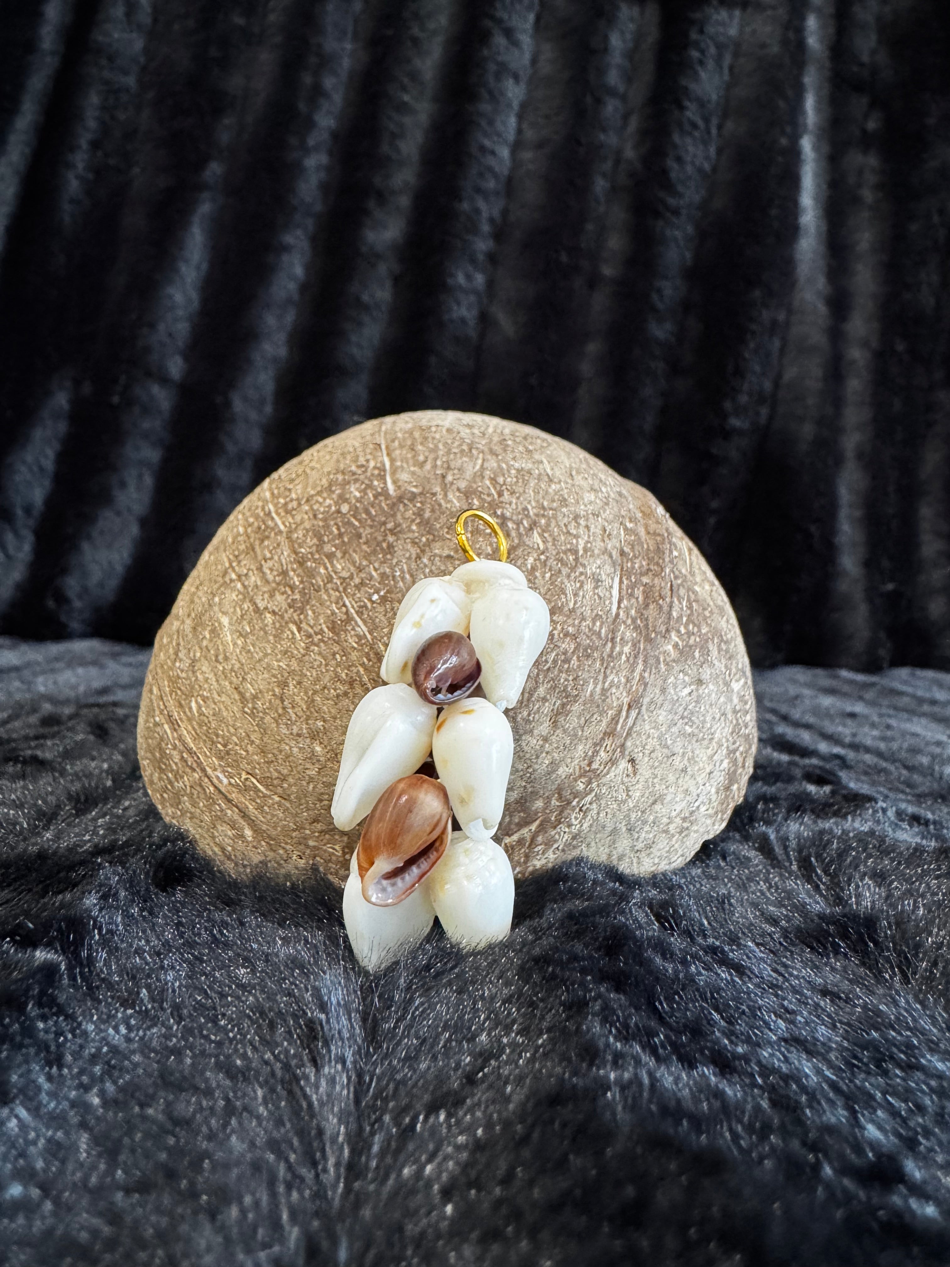 Alilea & Poleho Pendant