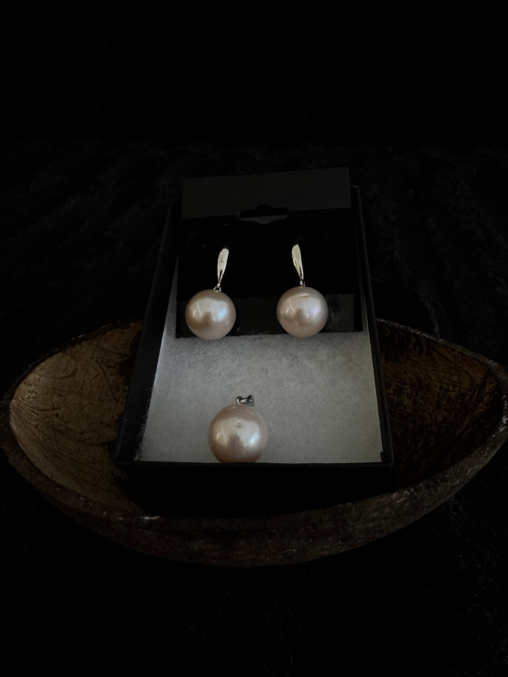 Fresh water Pearl set