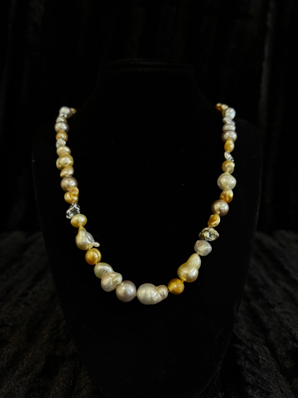 Fresh water Pearl necklace