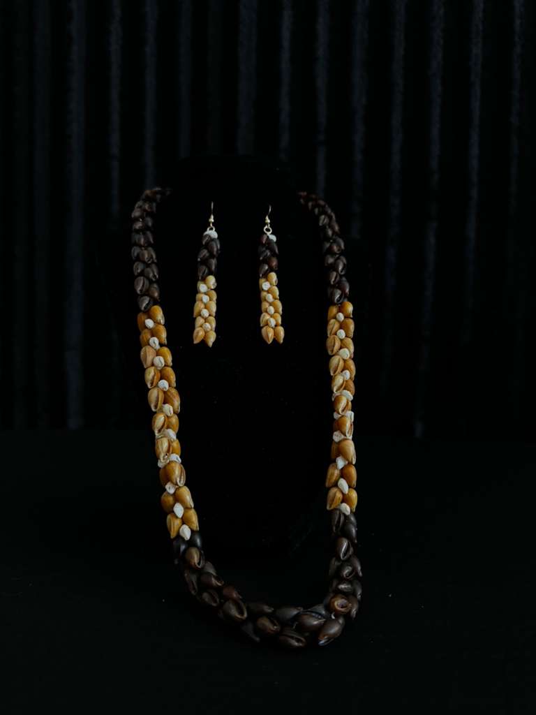 Poleho and Momi shells set