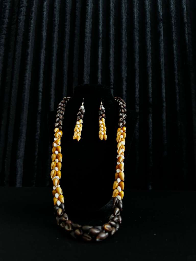 Poleho and Momi shells set