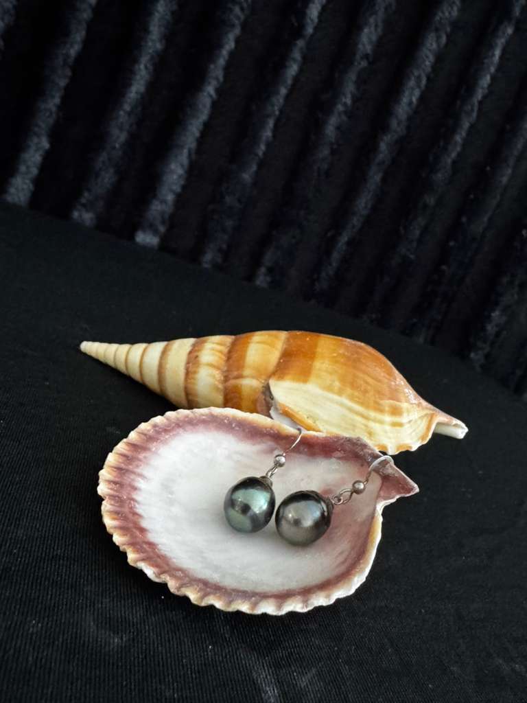 Pearl Dangle Earring set