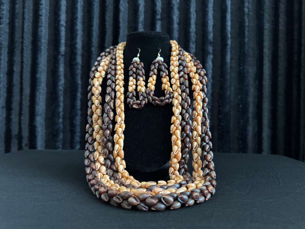 Poleho Layered 4 Strand Lei Set