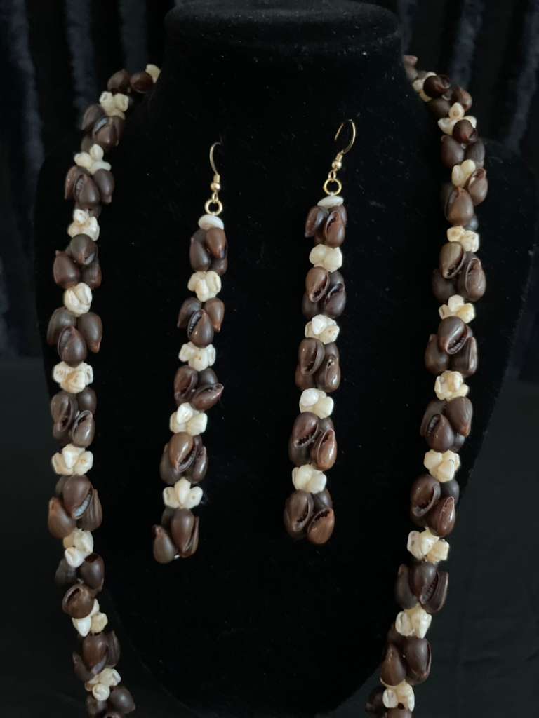 Poleho Momi Set